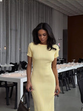 High-End Slim Knit Maxi Dress