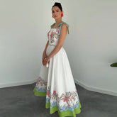 Elegant White Floral Print Holiday Dress – Summer 2025 Collection