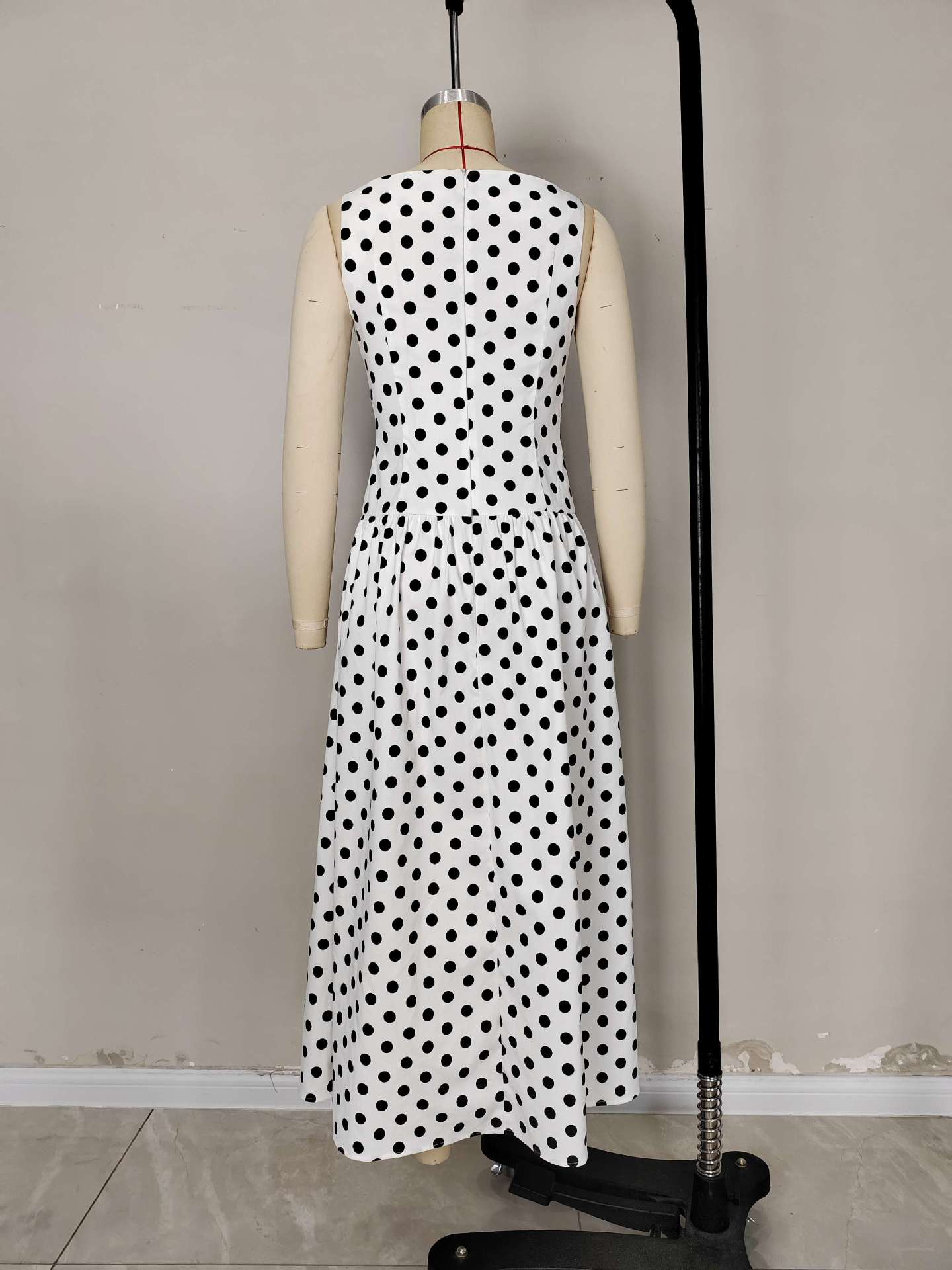 European Polka Dot Sleeveless Long Dress