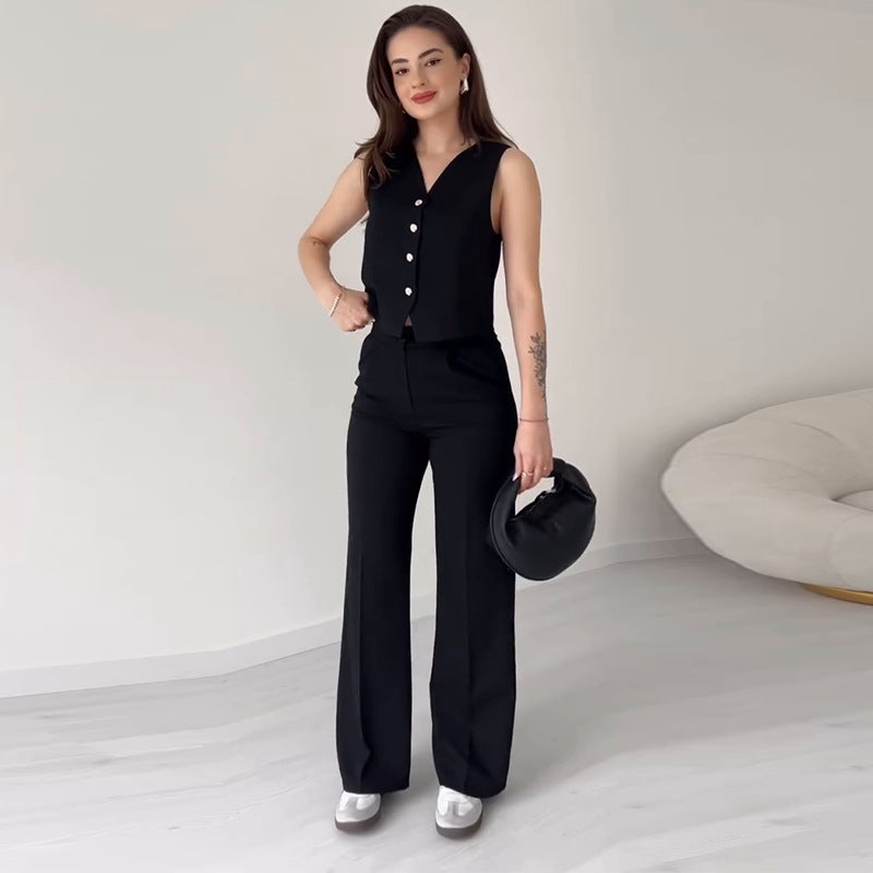 Sleeveless Buttoned Pantsuit